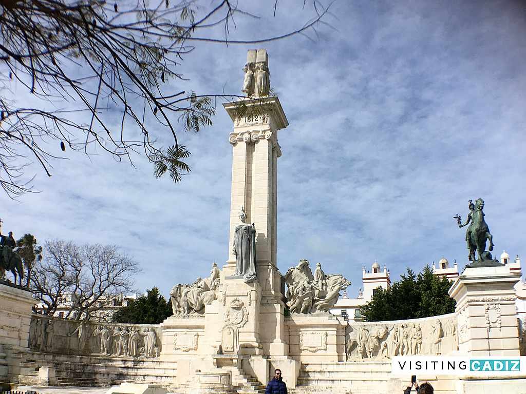 The Plaza de España in Cádiz