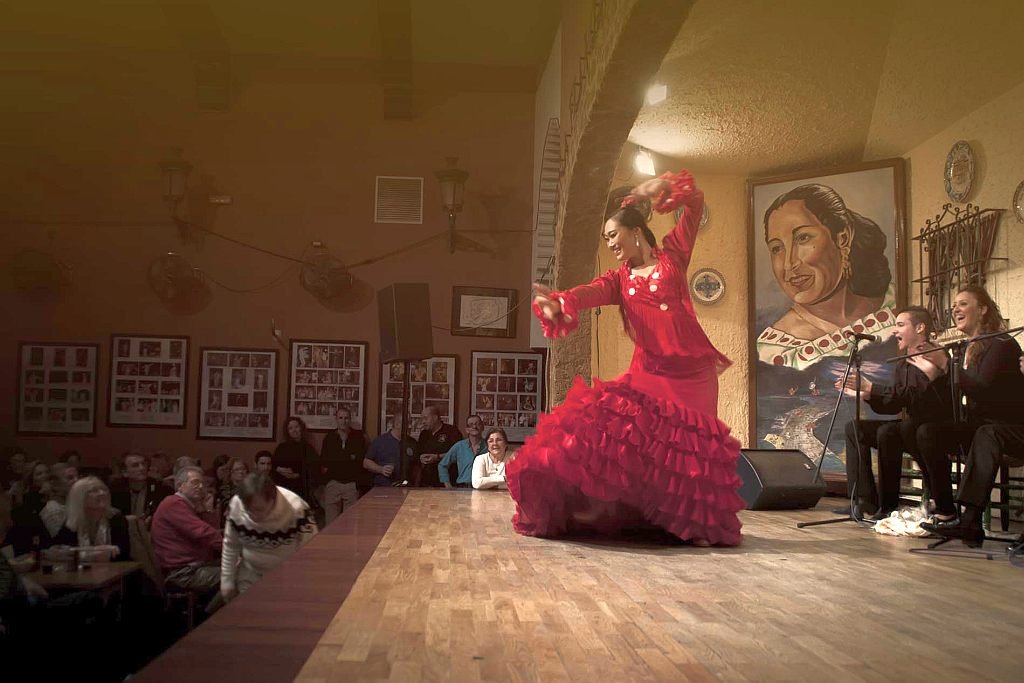 Where to see flamenco shows in Cádiz?