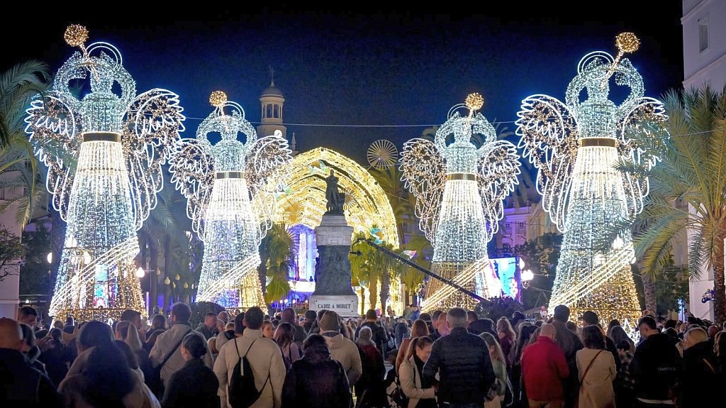 Christmas lights in Cádiz